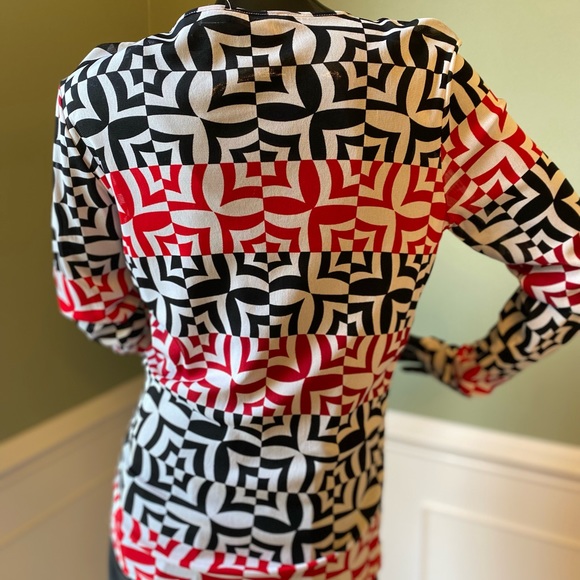 Kenneth Cole Geometric Shape Top - Picture 7 of 12